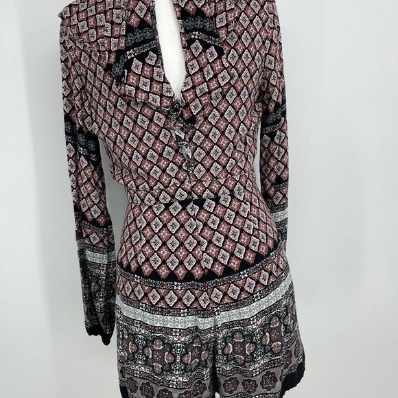 Wild Blue floral boho long sleeve ruffle romper - Picture 5 of 10